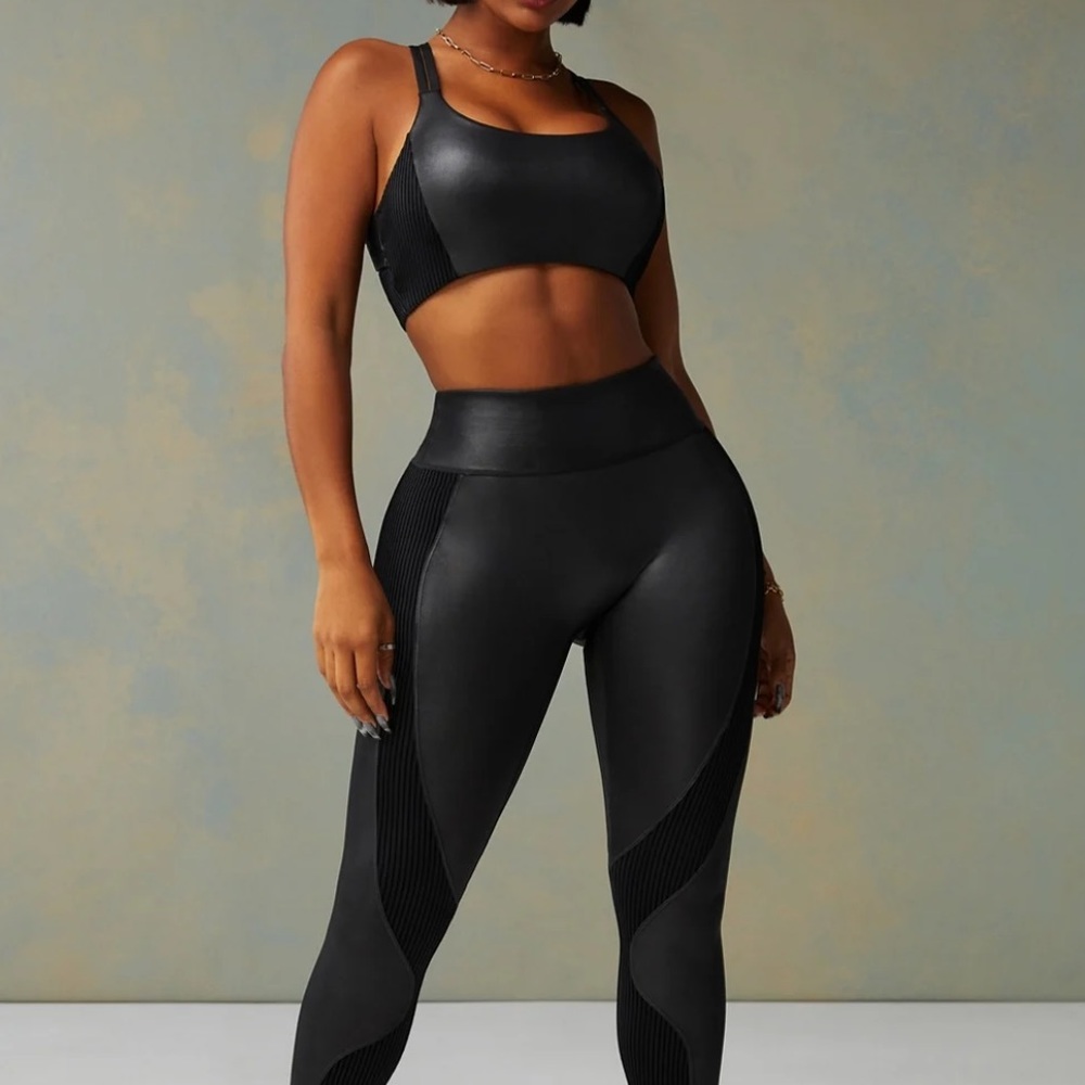 Fabletics Sports Bra and Leggings